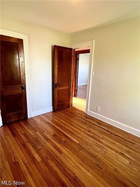 Tiny photo for 9725 Parkview Avenue, Garfield Heights, OH 44125 (MLS # 5210470)