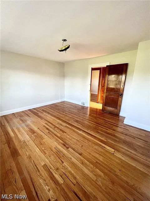 Tiny photo for 9725 Parkview Avenue, Garfield Heights, OH 44125 (MLS # 5210470)