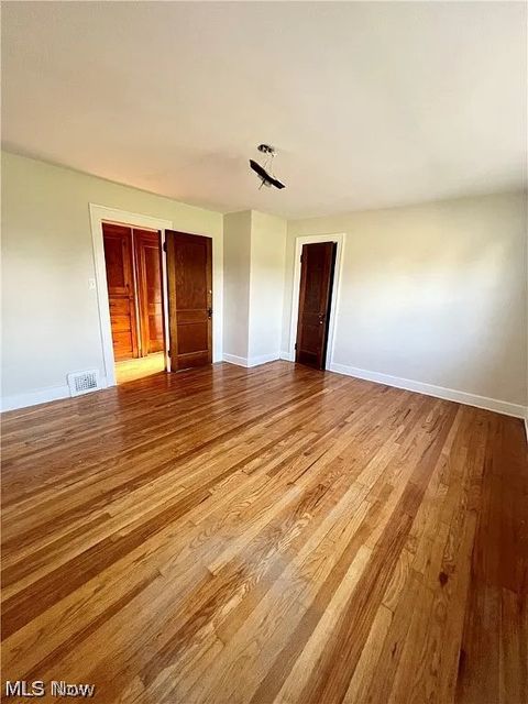 Tiny photo for 9725 Parkview Avenue, Garfield Heights, OH 44125 (MLS # 5210470)