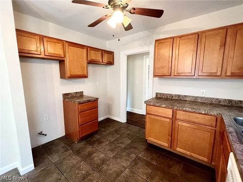 Tiny photo for 9725 Parkview Avenue, Garfield Heights, OH 44125 (MLS # 5210470)