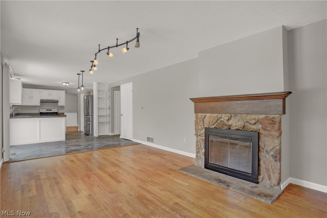 Silver Spgs Heights - Residential