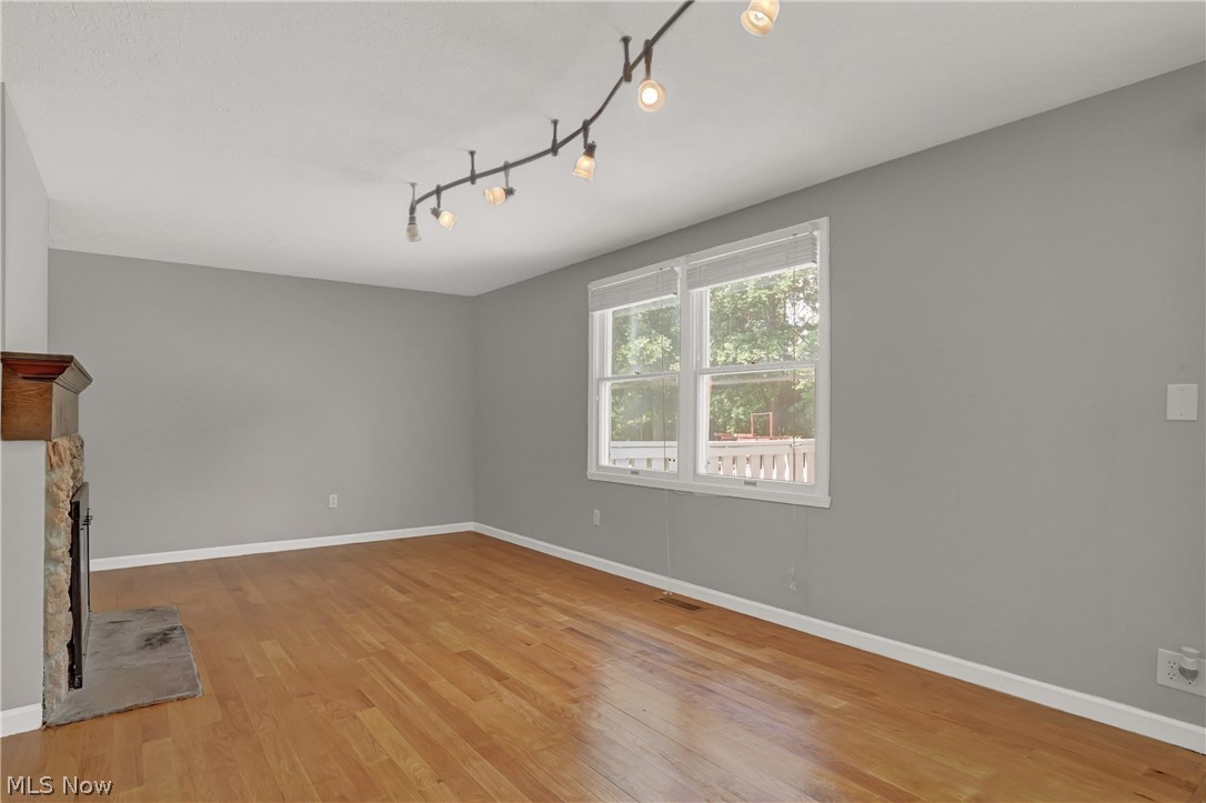 Silver Spgs Heights - Residential