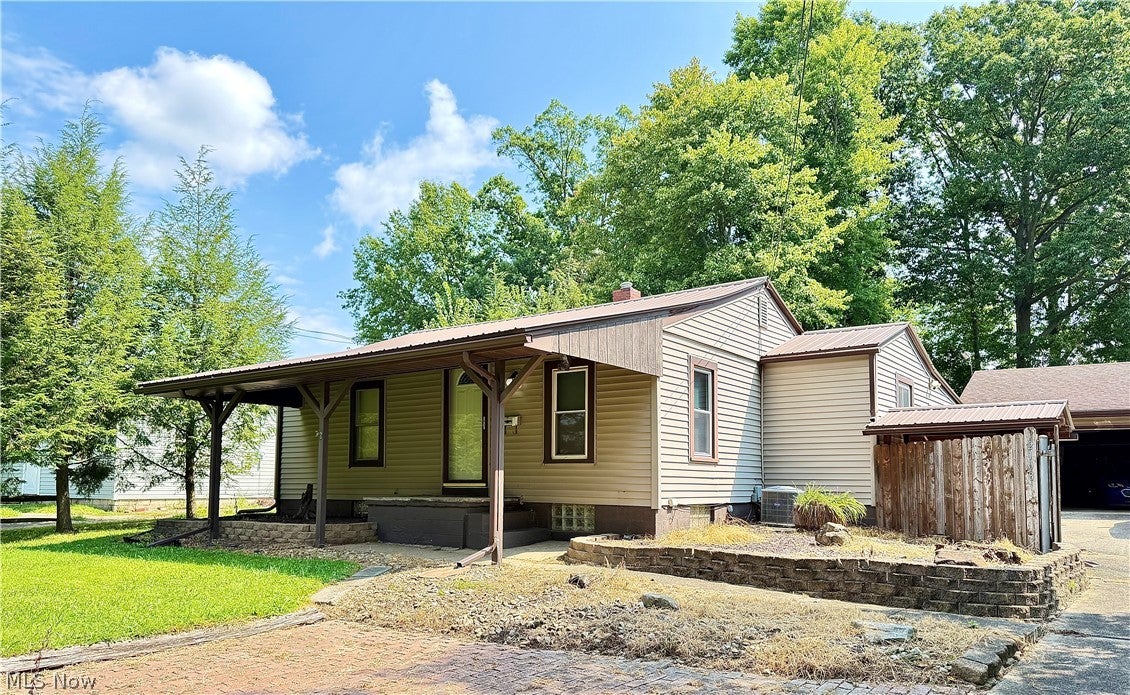 2108 Clermont Avenue NE
