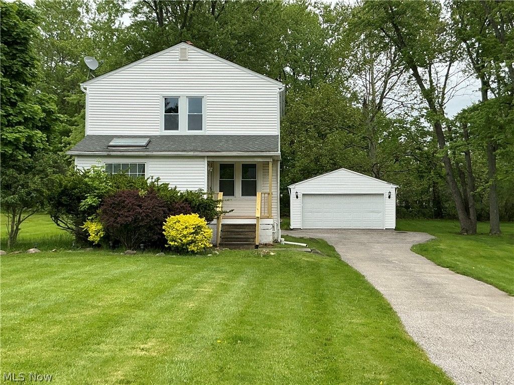 Photo of 3659 Brainard Road, Woodmere, OH 44122 (MLS # 5202005)