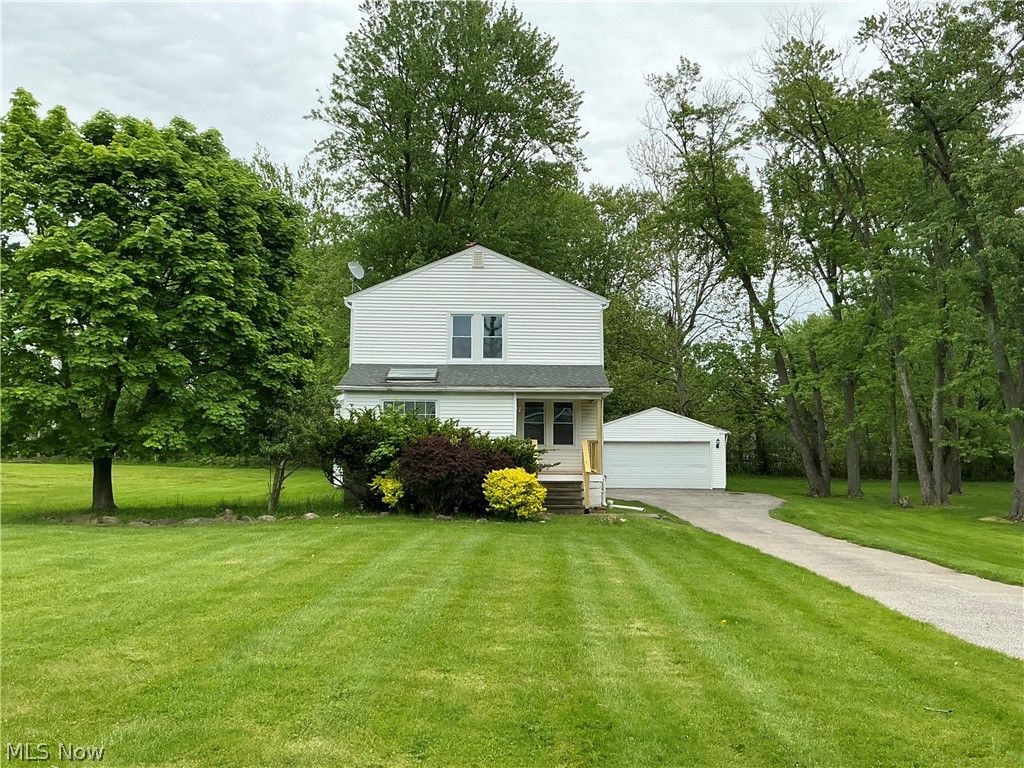 Photo of 3659 Brainard Road, Woodmere, OH 44122 (MLS # 5202005)