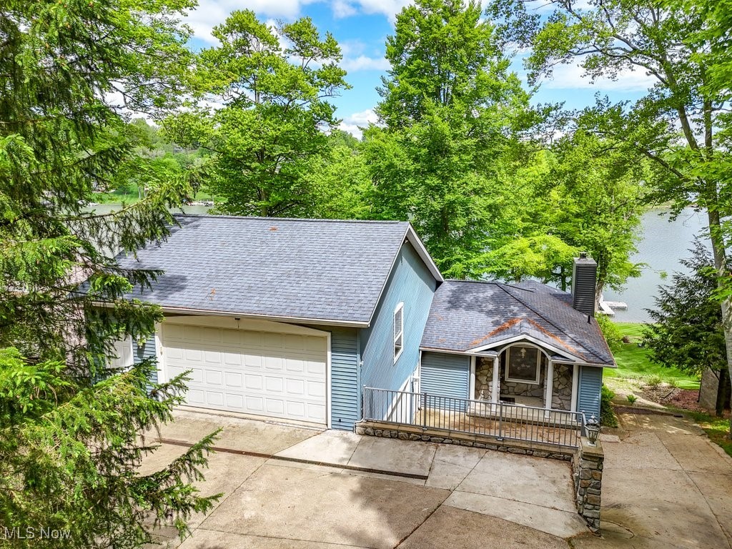466 W Mohawk Drive, Malvern, Ohio image 2
