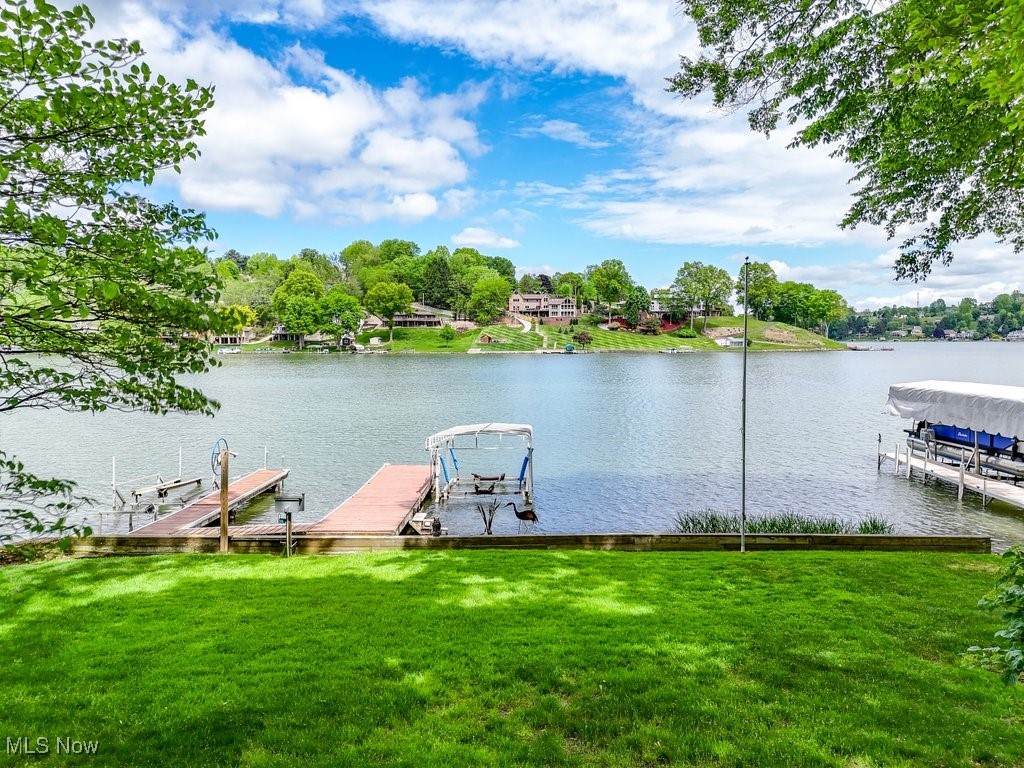 466 W Mohawk Drive, Malvern, Ohio image 3