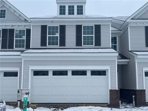 975-4 Memory Lane, Aurora, OH 44202 - MLS#: 5101125
