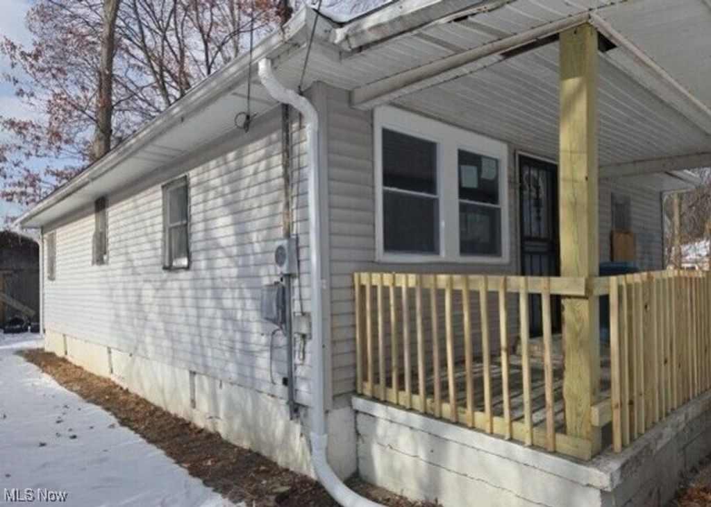 Photo of 3538 Albany Avenue, Lorain, OH 44055 (MLS # 5176491)