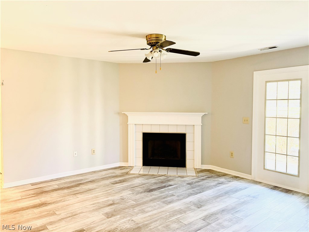 Lenox Square Condo Ph 04 - Residential