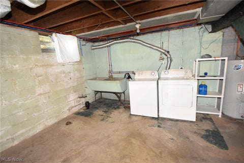 Tiny photo for 923 E Philadelphia Avenue, Youngstown, OH 44502 (MLS # 5221855)