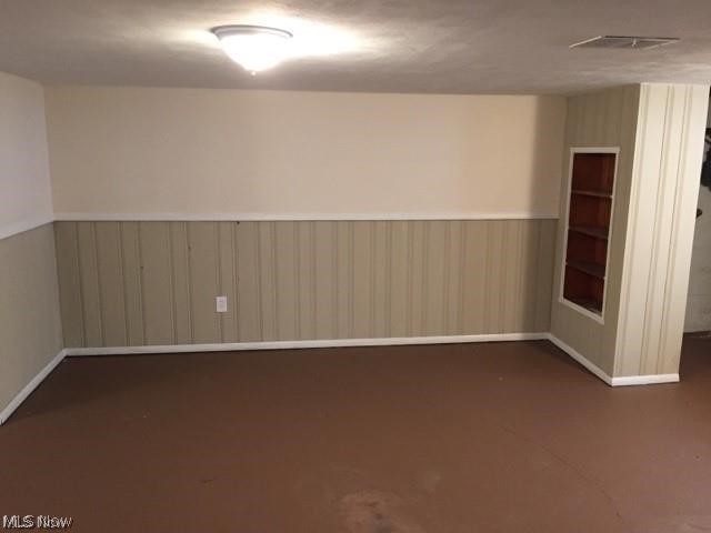 Cleveland Heights Blvd - Residential