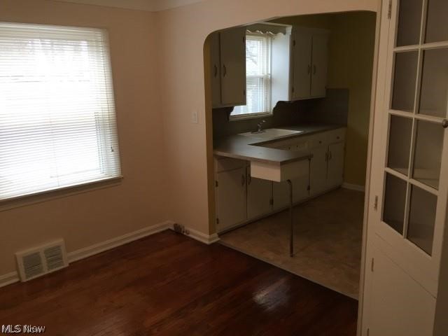 Cleveland Heights Blvd - Residential