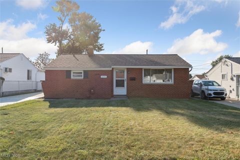 6470 Sandfield Drive, Brook Park, OH 44142 - #: 5157557