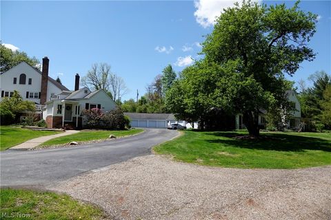 Tiny photo for 14661 Hillbrook Lane N #4, Chagrin Falls, OH 44022 (MLS # 5210426)
