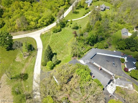 Tiny photo for 14661 Hillbrook Lane N #4, Chagrin Falls, OH 44022 (MLS # 5210426)