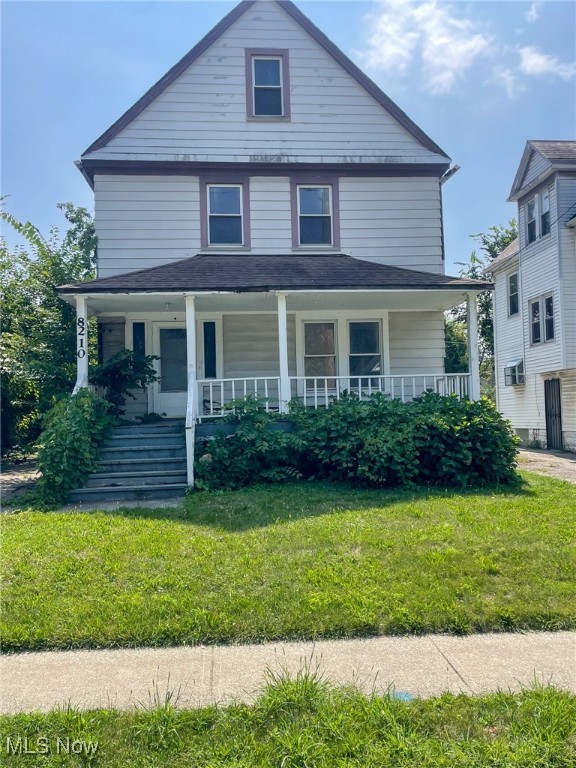 Spacious 3-bedroom, 1-bath colonial with walk-up attic, large basement, and detached garage. The property needs a full renovation, including kitchen, bath, mechanicals, and cosmetics throughout. Great layout with original details still in place. Ideal for investors or rehab buyers. Cash sale only, no financing.