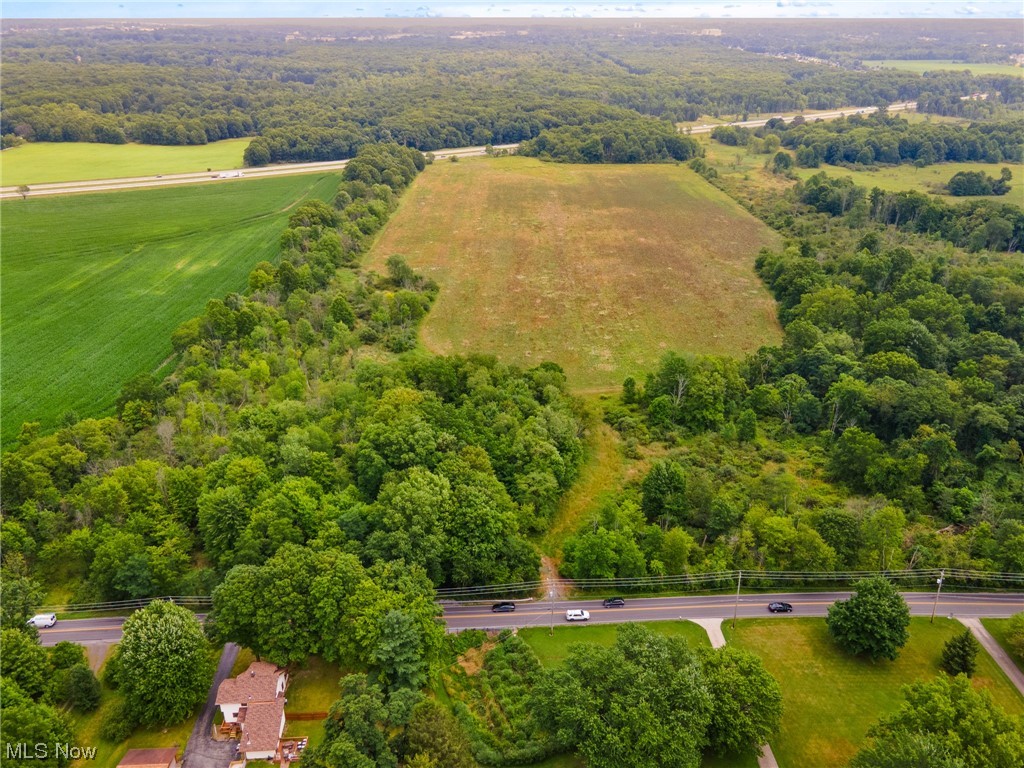 Tippecanoe Road, Canfield, Ohio image 2