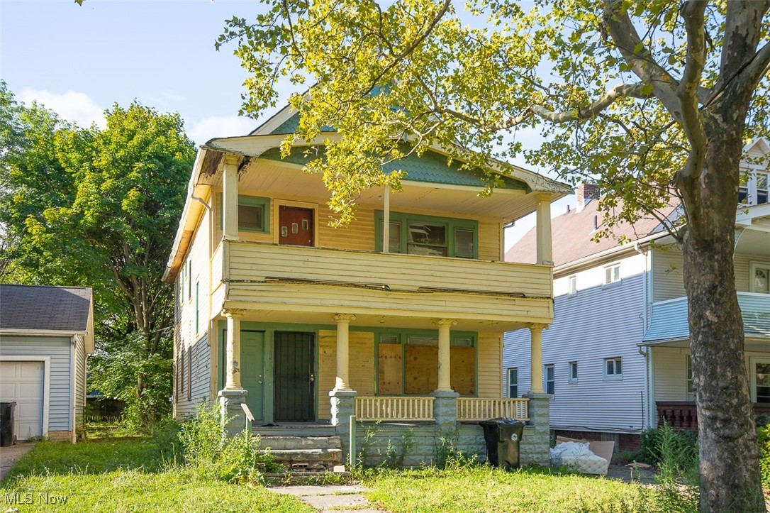 Welcome to 9512 Parkview Ave, Cleveland, OH 44104 – a spacious 4-bedroom, 2-bathroom duplex located in the Woodland Hills neighborhood. Just minutes from the Cleveland Clinic Children’s Hospital, this property offers a prime location with incredible potential.
This home is in need of rehab, making it a perfect project for investors, flippers, or anyone looking to build equity. With the right updates, the property can become a high-performing rental or a comfortable owner-occupied home.
Key Features:
4 Bedrooms, 2 Bathrooms
Duplex layout with flexible use options
Located close to healthcare facilities, schools, shopping, and public transportation
Strong rental demand in the area
Excellent potential for value-add improvements
Whether you’re looking to expand your rental portfolio or tackle your next renovation project, 9512 Parkview Ave is a fantastic opportunity to unlock value in an up-and-coming area of Cleveland.