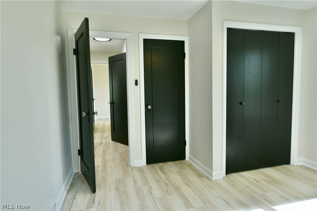 Glenn Hoods 01 - Residential