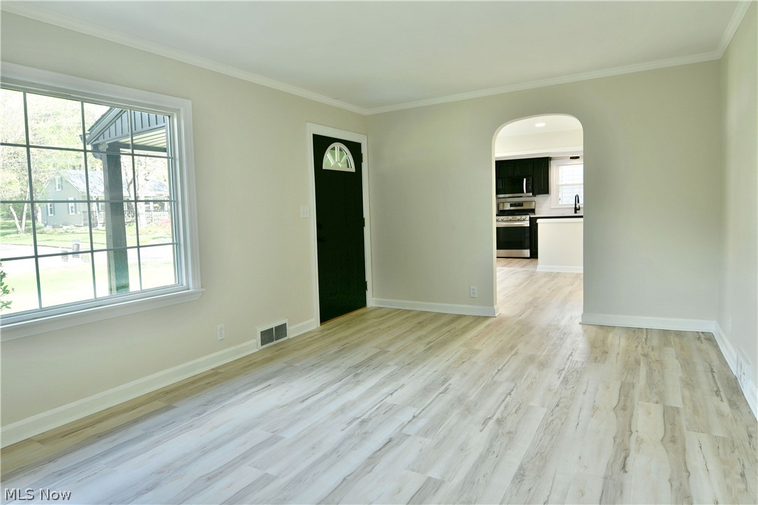 Glenn Hoods 01 - Residential