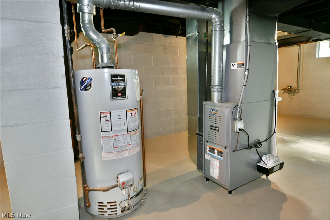 Glenn Hoods 01 - Residential