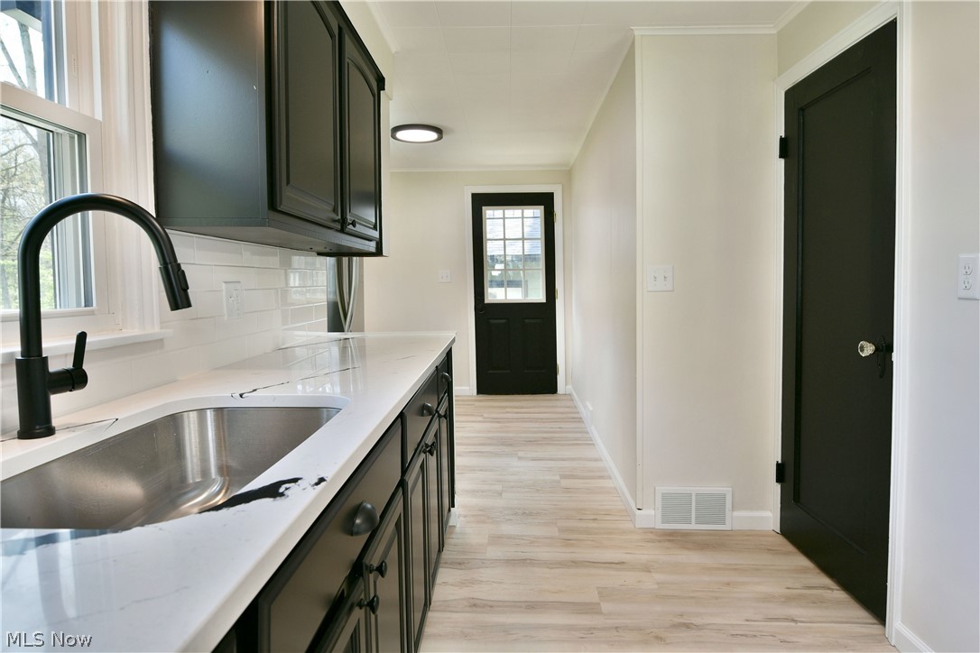 Glenn Hoods 01 - Residential