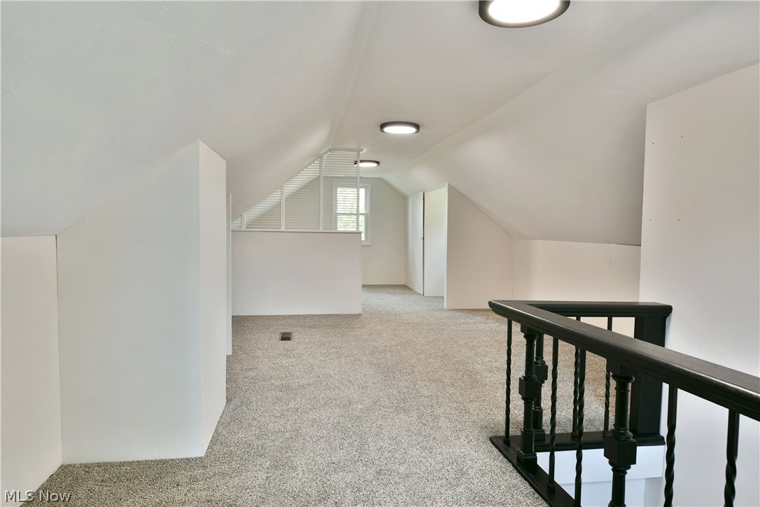 Glenn Hoods 01 - Residential