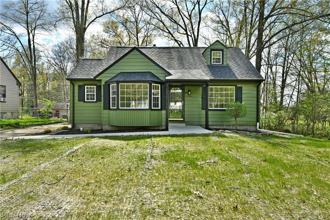 Glenn Hoods 01 - Residential