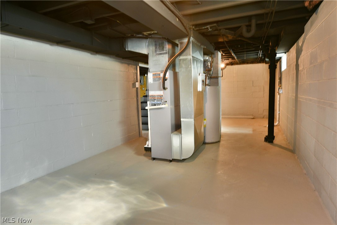 Glenn Hoods 01 - Residential