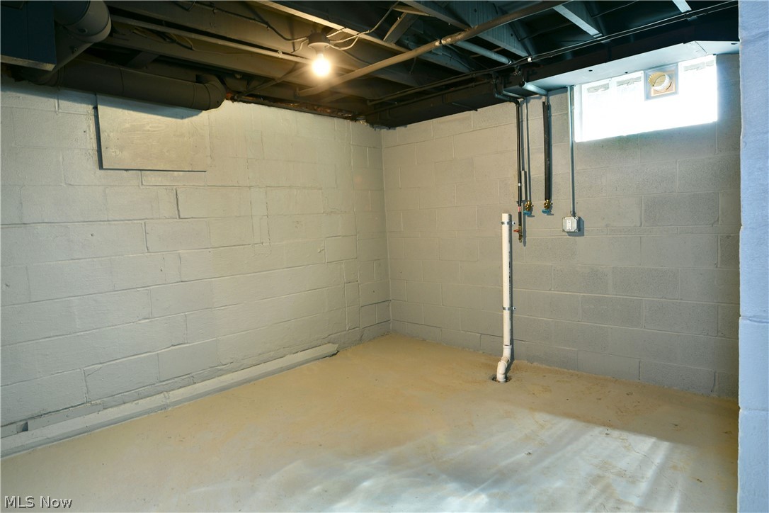 Glenn Hoods 01 - Residential