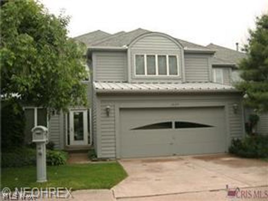 Enjoy living in this cluster home in Prestigious Greystone. Very open and spacious floor plan. Features a  two story great room w/gas fireplace. Desirable first floor master suite overlooking pond and fountain! Spacious kitchen with breakfast area. Formal dining open to great room. Three bedrooms and bonus room. 2 1/2 baths, loft, first floor laundry, and 2 car attached garage. Lots of walk-in closets. Many updates include: roof 2001, H2O and furnace 2007.