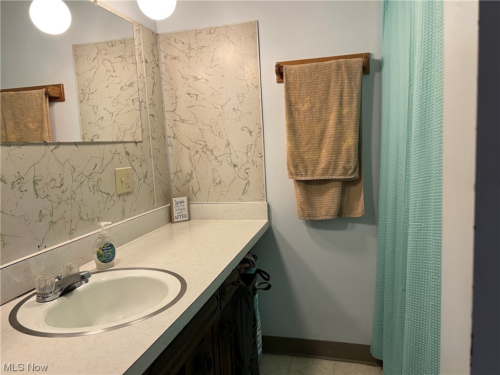 A A Moores Banner Allotment - Residential