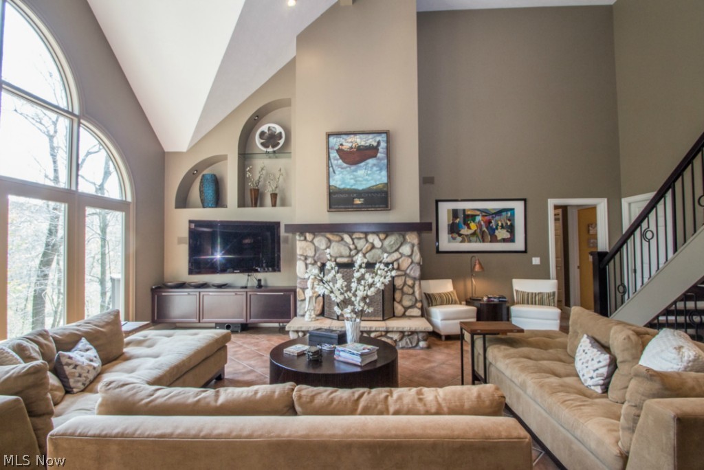 Canyon Lakes - Residential