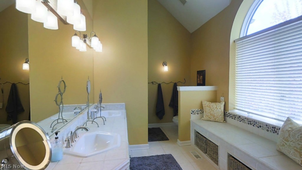 Canyon Lakes - Residential