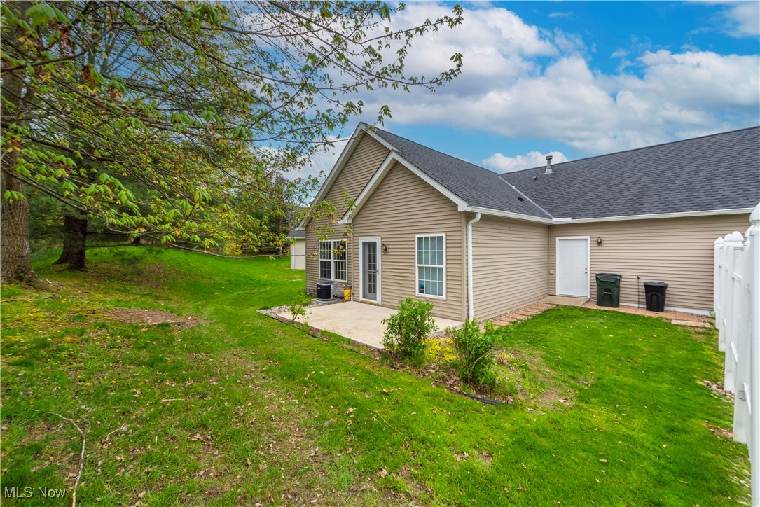 8876 Jonathan Drive, North Royalton, Ohio image 35