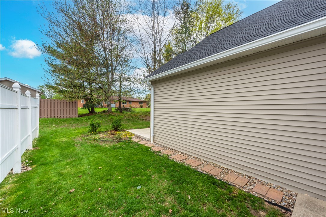 8876 Jonathan Drive, North Royalton, Ohio image 36