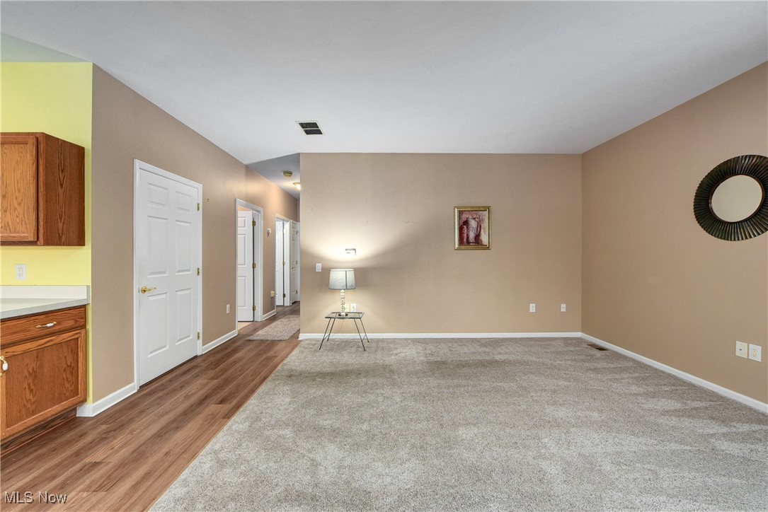 8876 Jonathan Drive, North Royalton, Ohio image 11