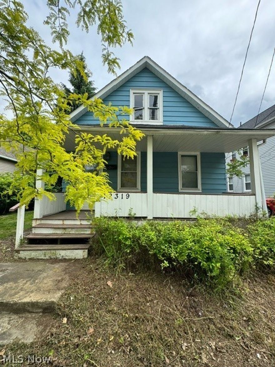 An exciting opportunity for contractors, investors, and buyers looking for a new project in Lakewood. This property really is a blank canvas, awaiting your creative imagination. Completely gutted inside, ready for your ambitious energy to take hold and make it your own. Located near I-90, popular dining, shopping, Madison Park, and Edgewater. With substantial upside and add value potential, this rare opportunity invites you to unleash your creativity and embark on an exciting new investment journey today.