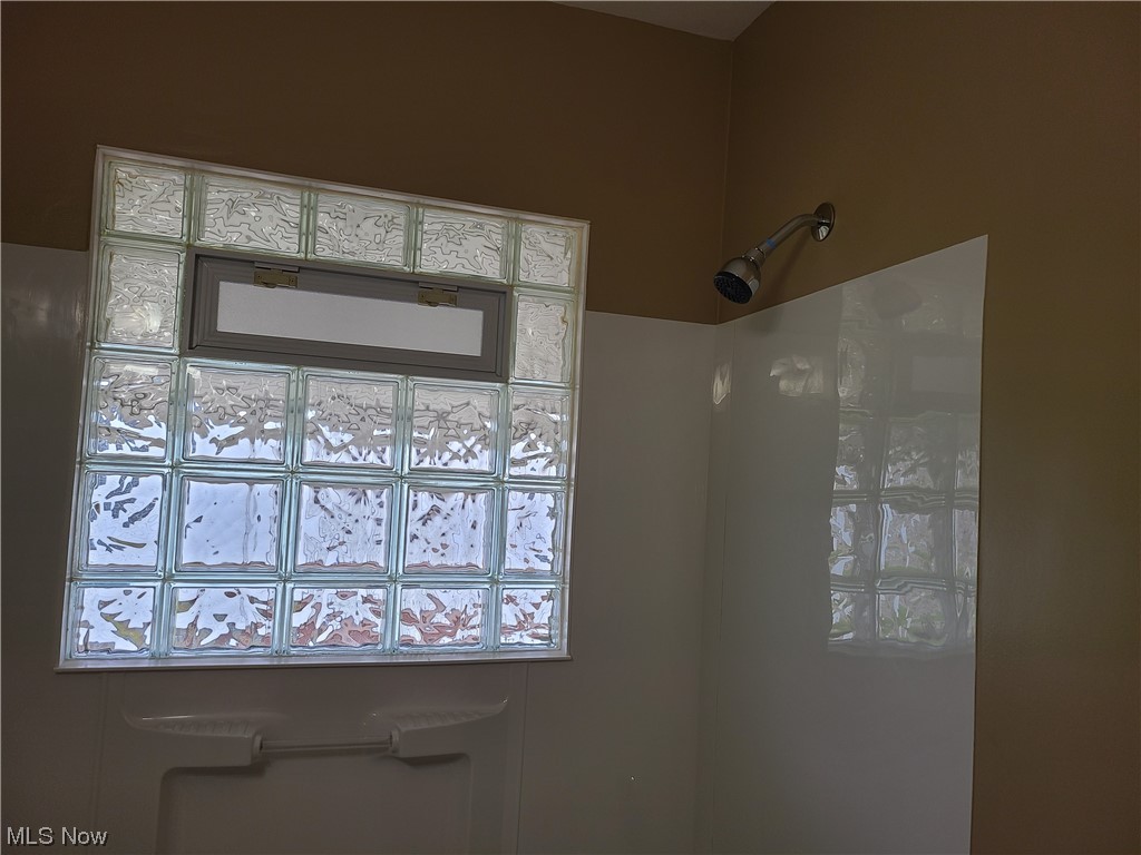 Mccourt - Residential Lease