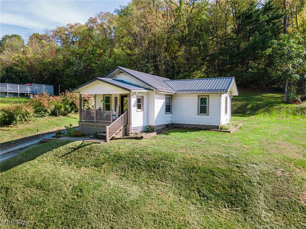 Photo of 1945 Hall Drive, Coshocton, OH 43812 (MLS # 5165788)