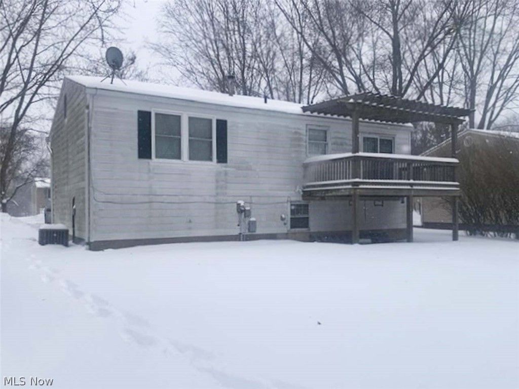 Photo of 994 Erin Drive, Kent, OH 44240 (MLS # 5188850)