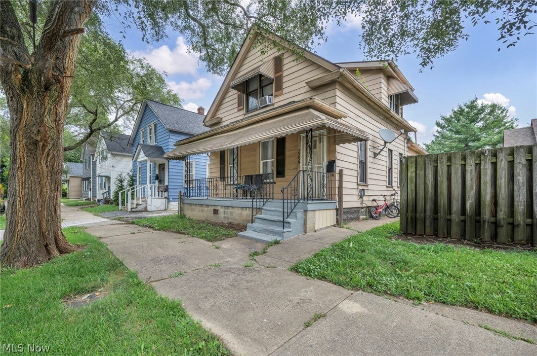 2259 W 67th Street