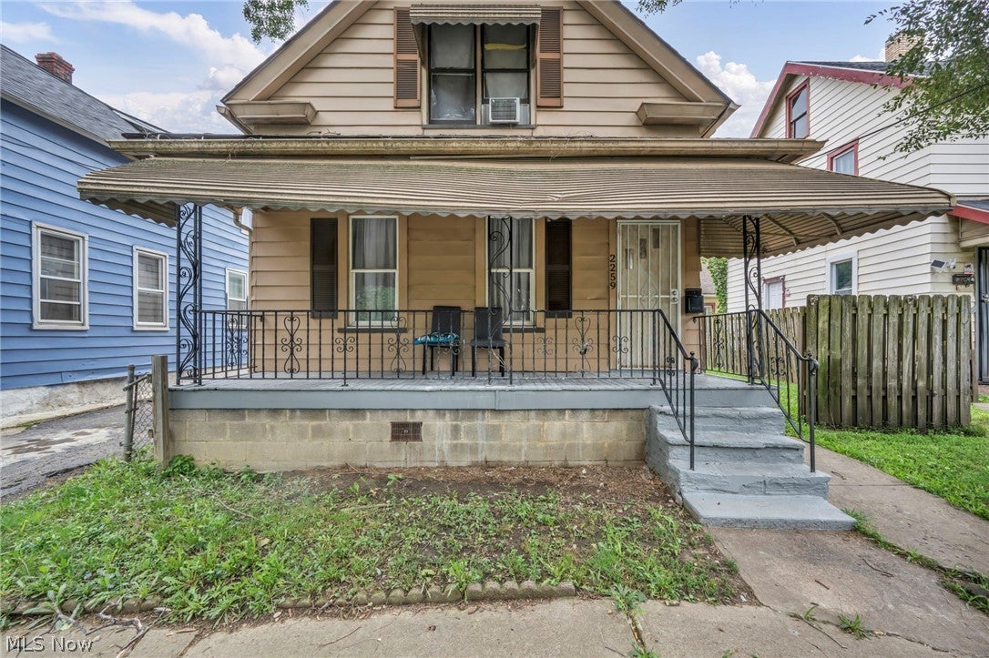 2259 W 67th Street