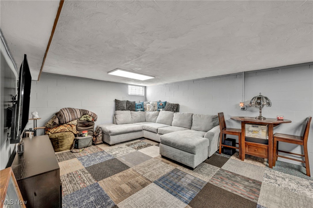 Tower/Leavitt - Residential