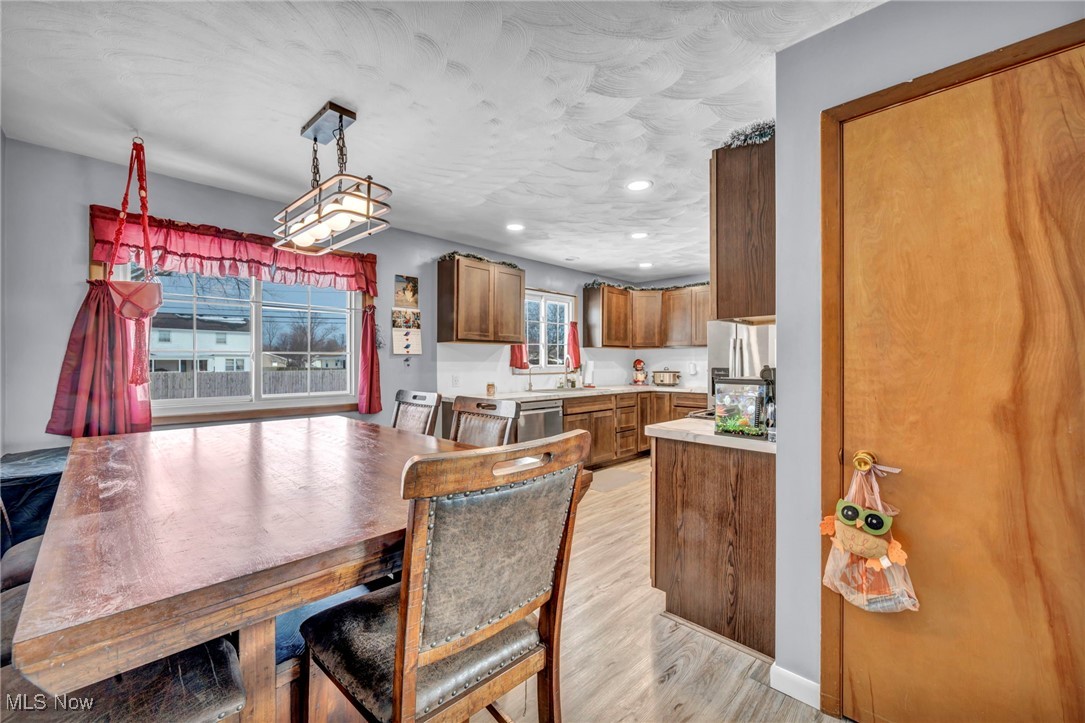 Tower/Leavitt - Residential