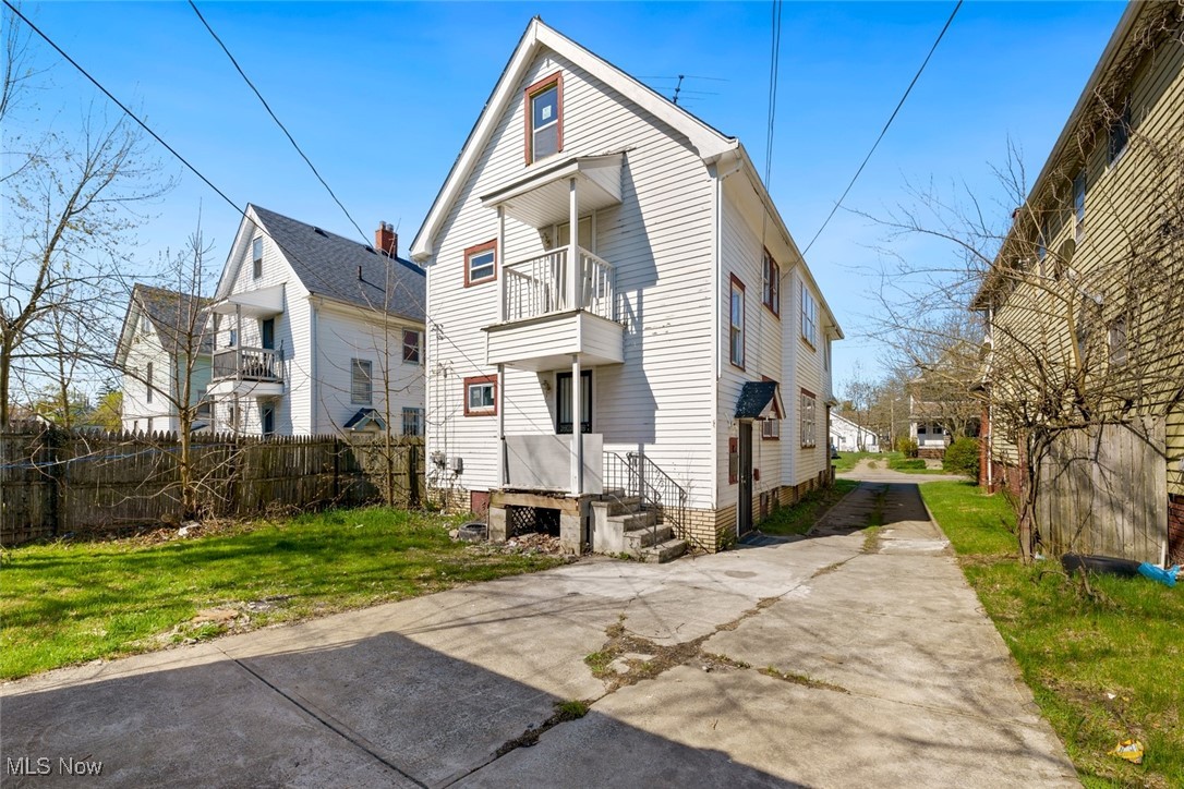 Home Gardens - Residential Income