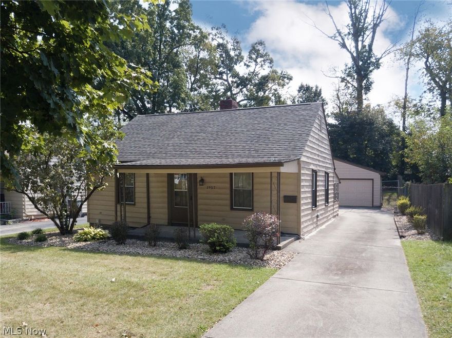 FEEL LIKE YOU ARE ACTUALLY INSIDE THIS HOME! WALKTHROUGH THE 3D VIRTUAL TOUR OF THIS PROPERTY BY CLICKING THE LINK! Move right in the 2 bedroom completely updated ranch home. Roof, siding, windows, furnace, central air, hot water tank, kitchen, bathroom all updated. A closed-in back porch and a covered front porch make it easy to enjoy the outside in all weather conditions. Schedule to see this one before it is GONE!