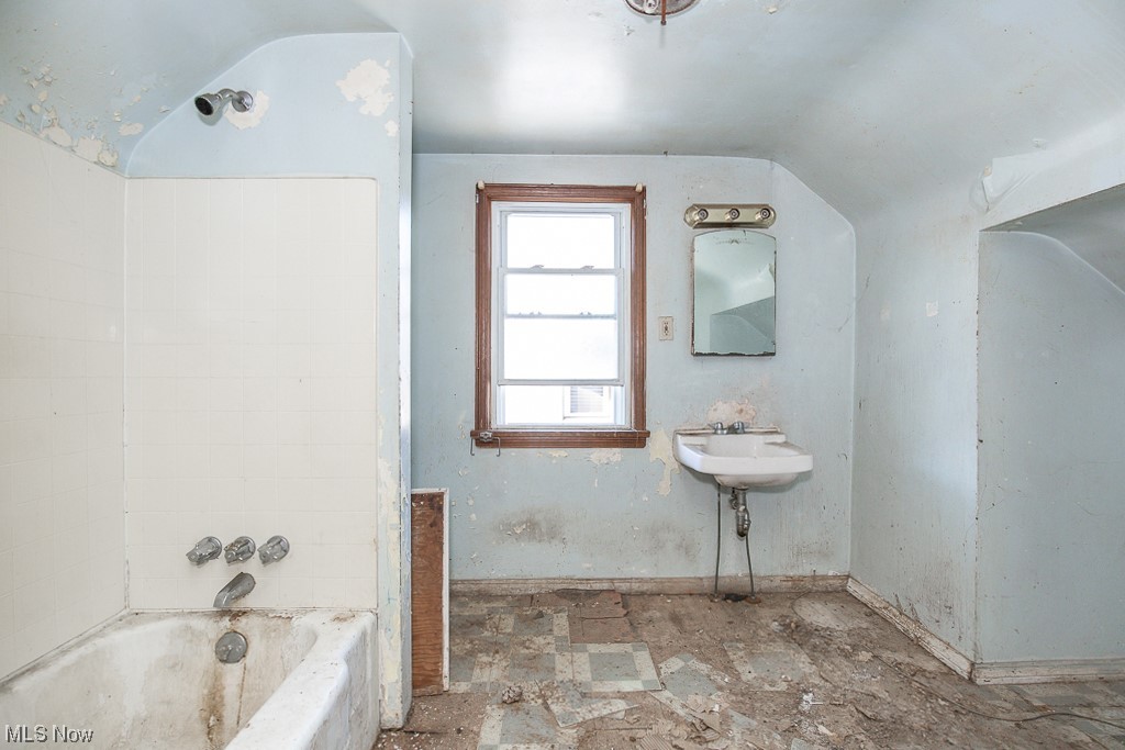 Ladnar Homestead Allotment - Residential