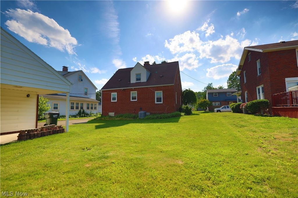 Photo of 518 Edwards Street, Louisville, OH 44641 (MLS # 5217327)